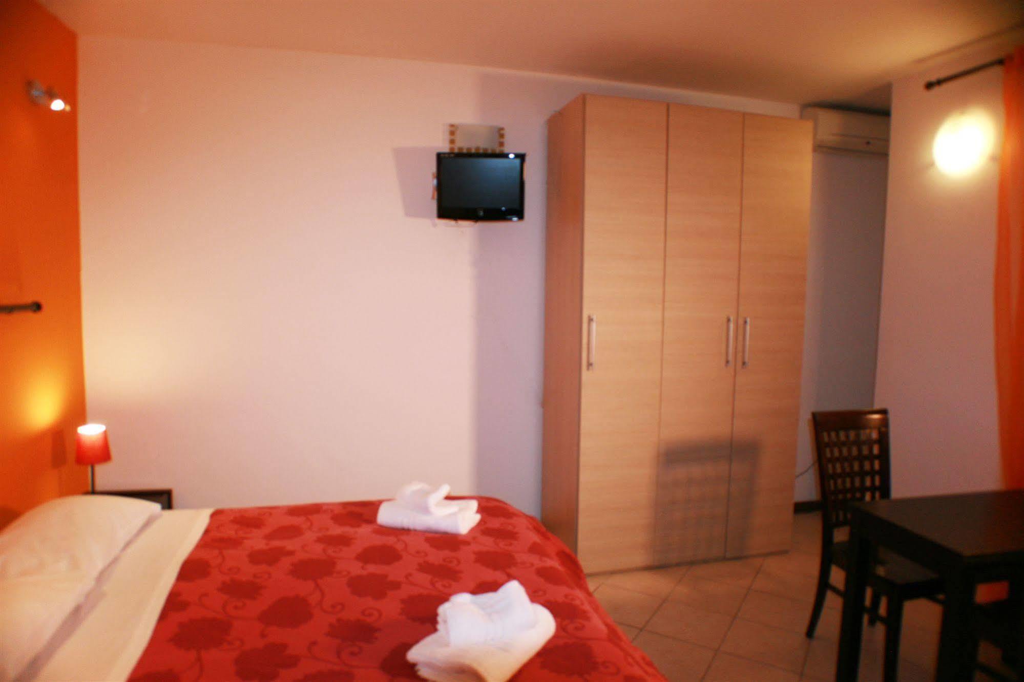 Macao Rooms Roma Exterior foto